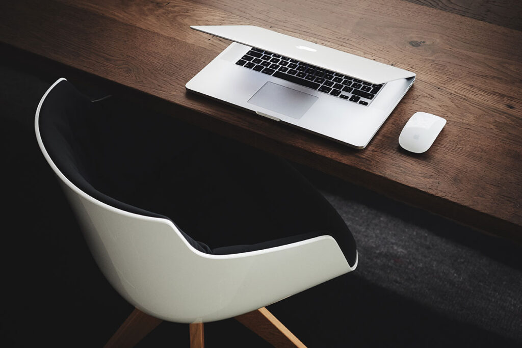 The hand rail is going a little faster than the moving sidewalk. 9 1024x683